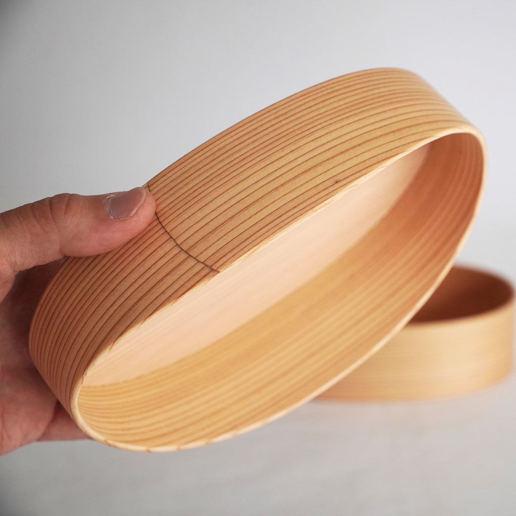 Ovale Bentô-Box aus Zedernholz