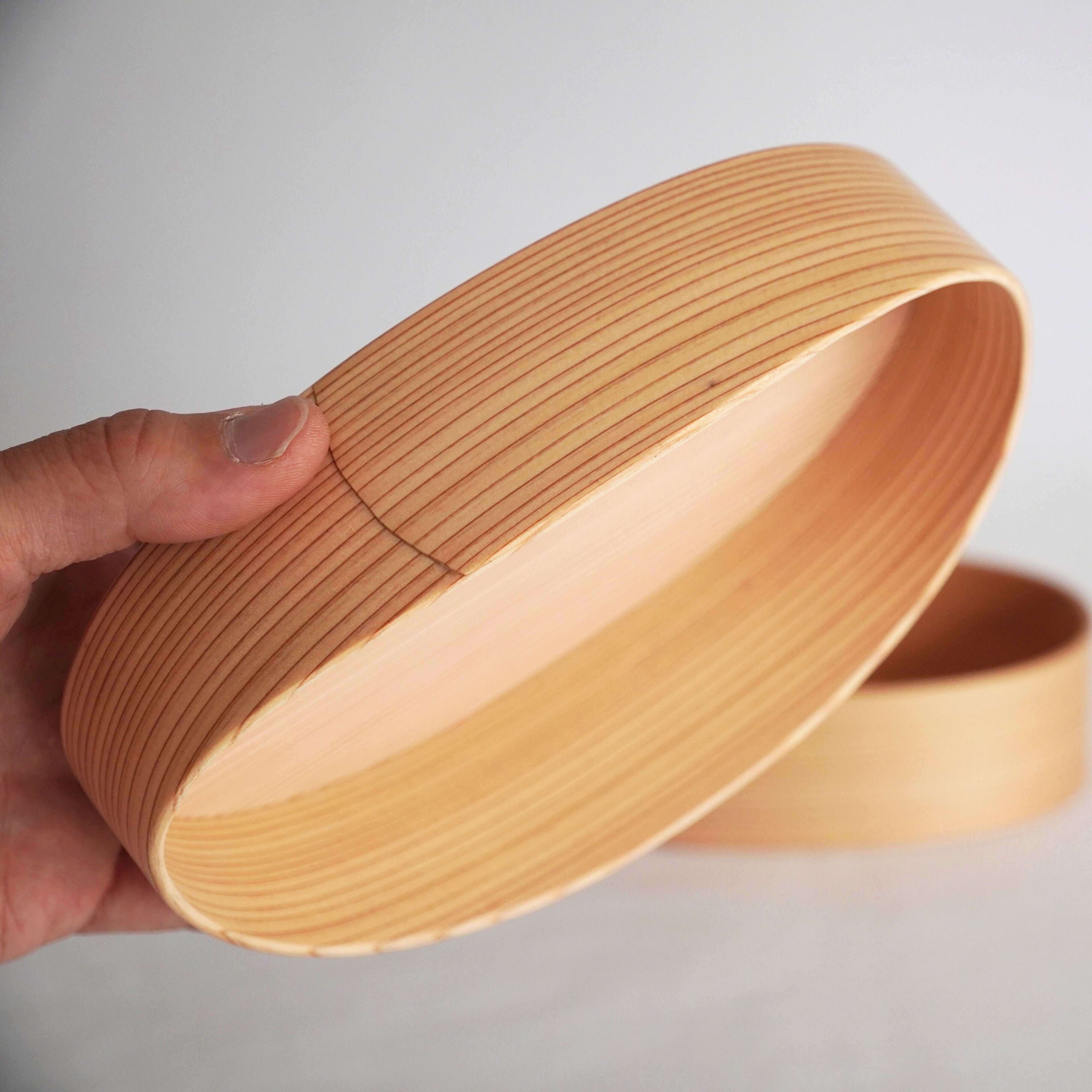 Ovale Bentô-Box aus Zedernholz