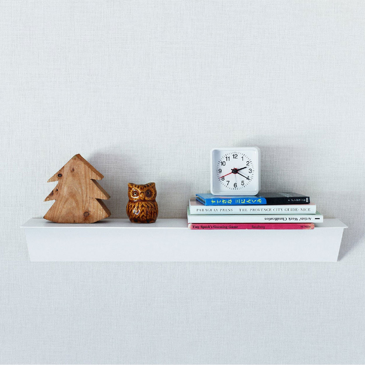 A4 Shelf aus Karton (2 Farben)