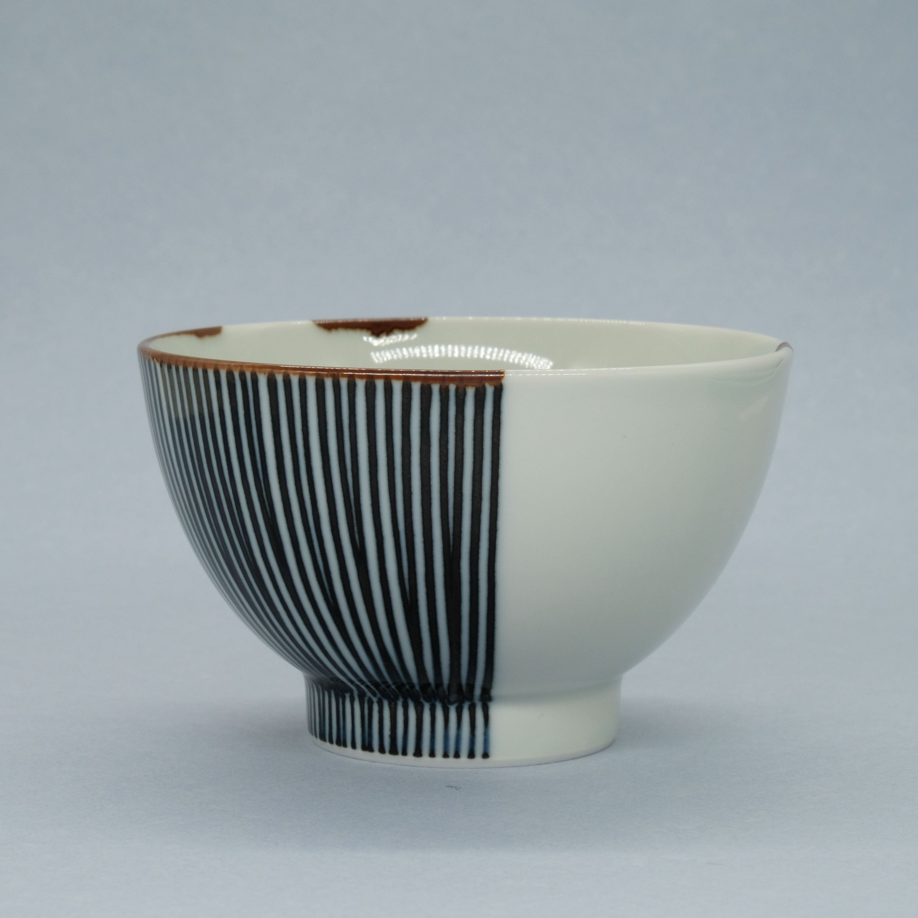 Porzellanschale Half-Line