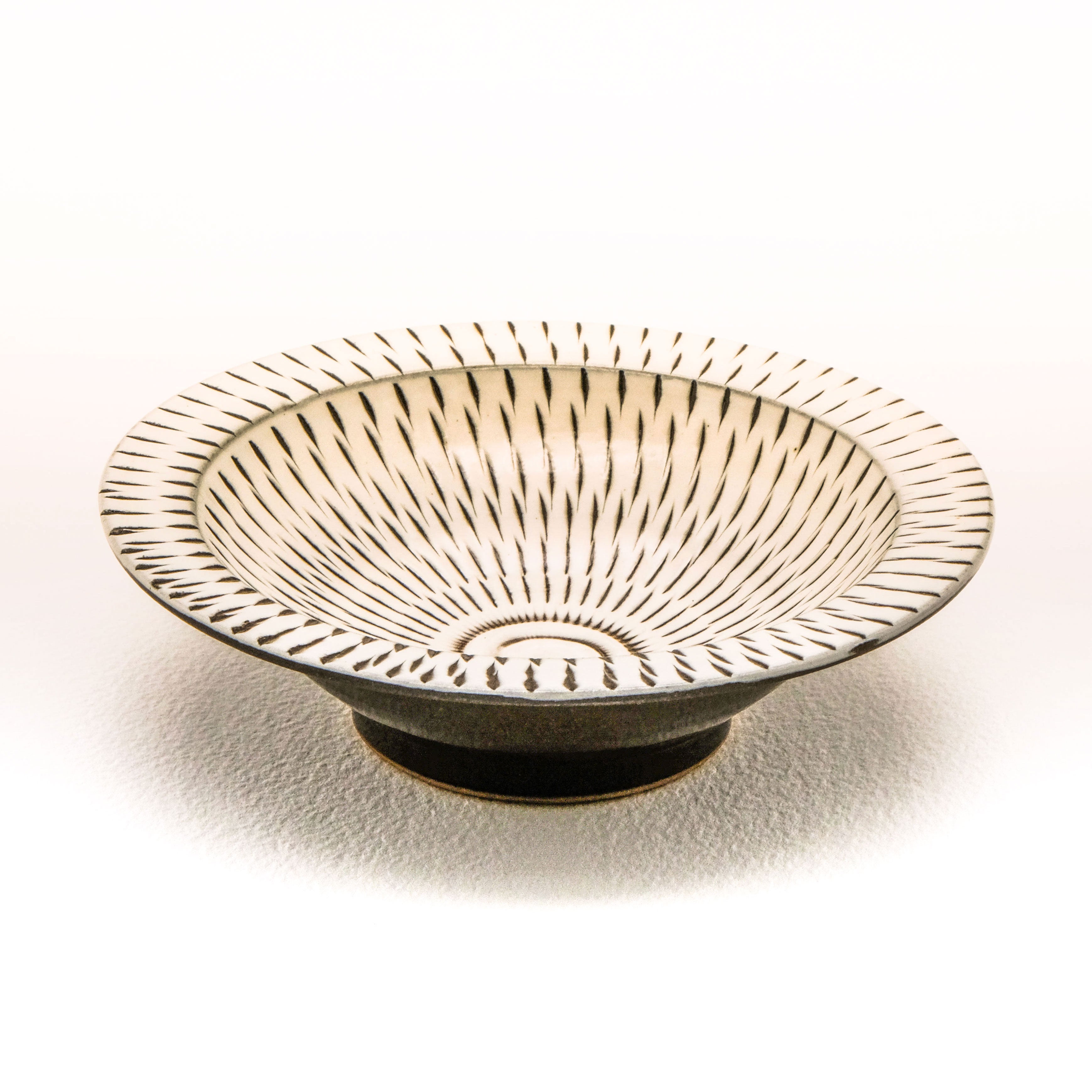 Kleine Schale mit Spiralmuster