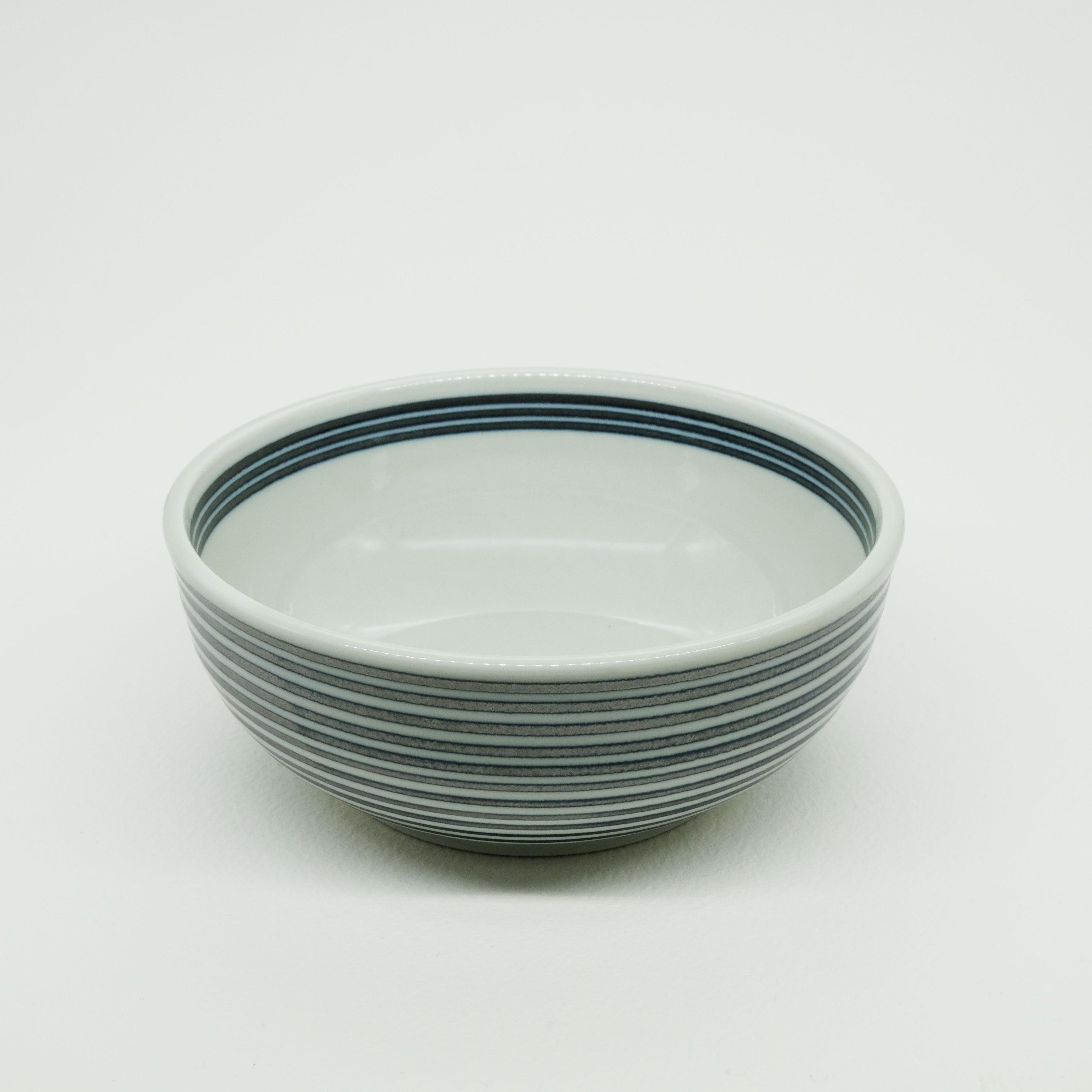 Schale und Becher blaue Ringe