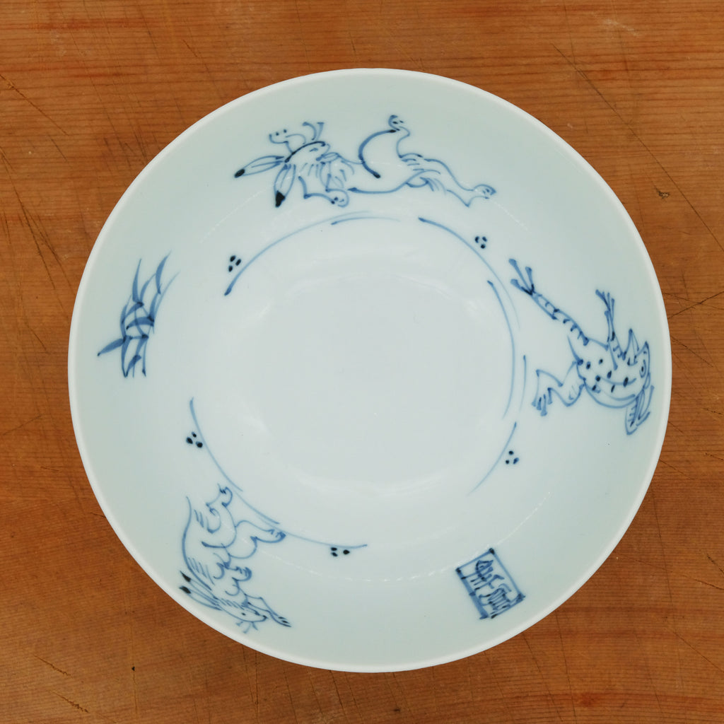 Runde Schale aus der Chōjū-giga Tierfamilie